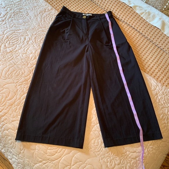 NWOT Celebrity Style Michael Kors Culottes Black Viscose Size 6 - Picture 2 of 15